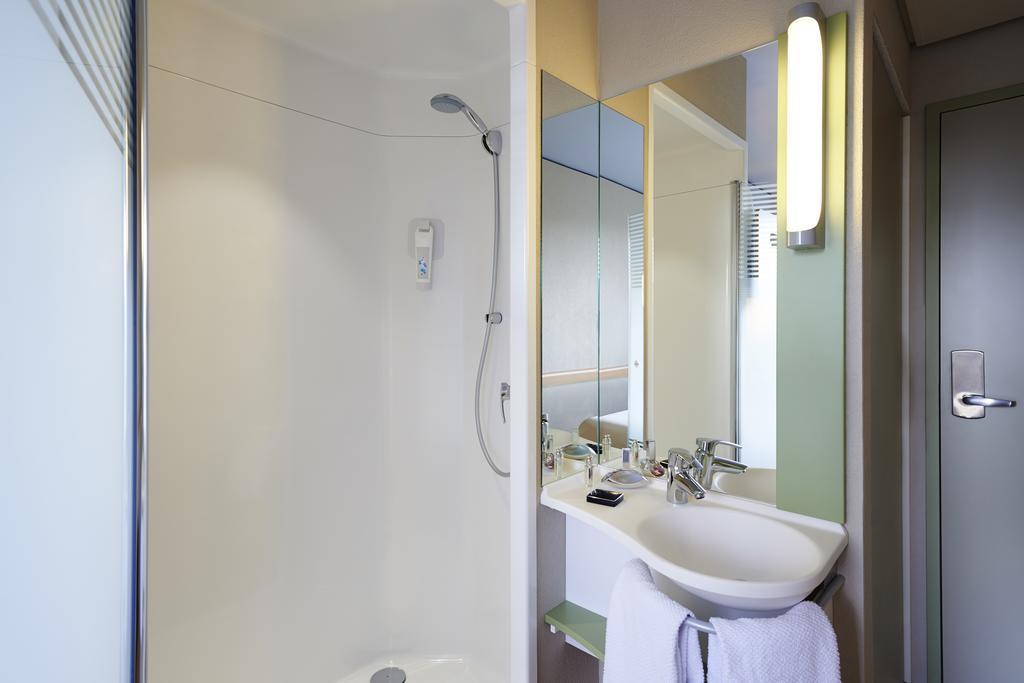 Ibis Budget Basel Праттельн Номер фото